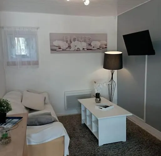 Perigord Dordogne Rocamadour Sarlat Cahors Naturiste Juin A Sept * Salviac