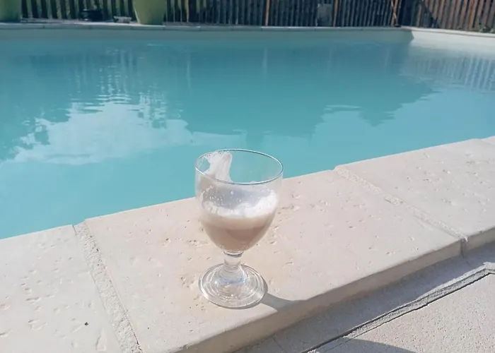 Perigord Dordogne Rocamadour Sarlat Cahors Naturiste Juin A Sept Holiday home *