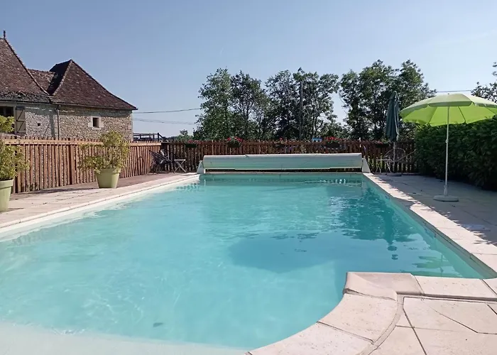 Perigord Dordogne Rocamadour Sarlat Cahors Naturiste Juin A Sept Holiday home *