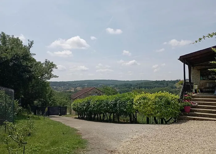 Perigord Dordogne Rocamadour Sarlat Cahors Naturiste Juin A Sept Holiday home *