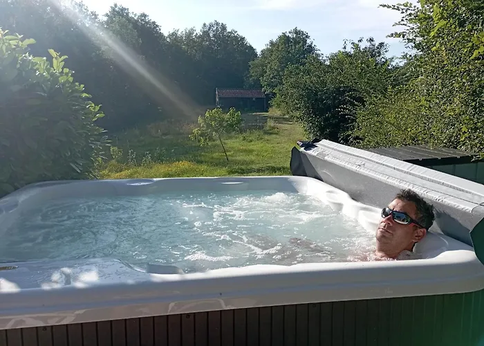 Perigord Dordogne Rocamadour Sarlat Cahors Naturiste Juin A Sept Holiday home *