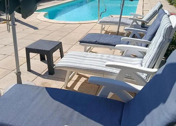 Perigord Dordogne Rocamadour Sarlat Cahors Naturiste Juin A Sept Holiday home *